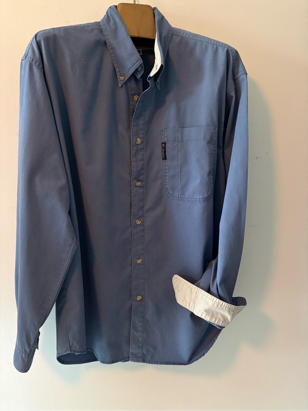 Columbia Men's Long-Sleeve Casual Button-Down Shirt in Slate Blue